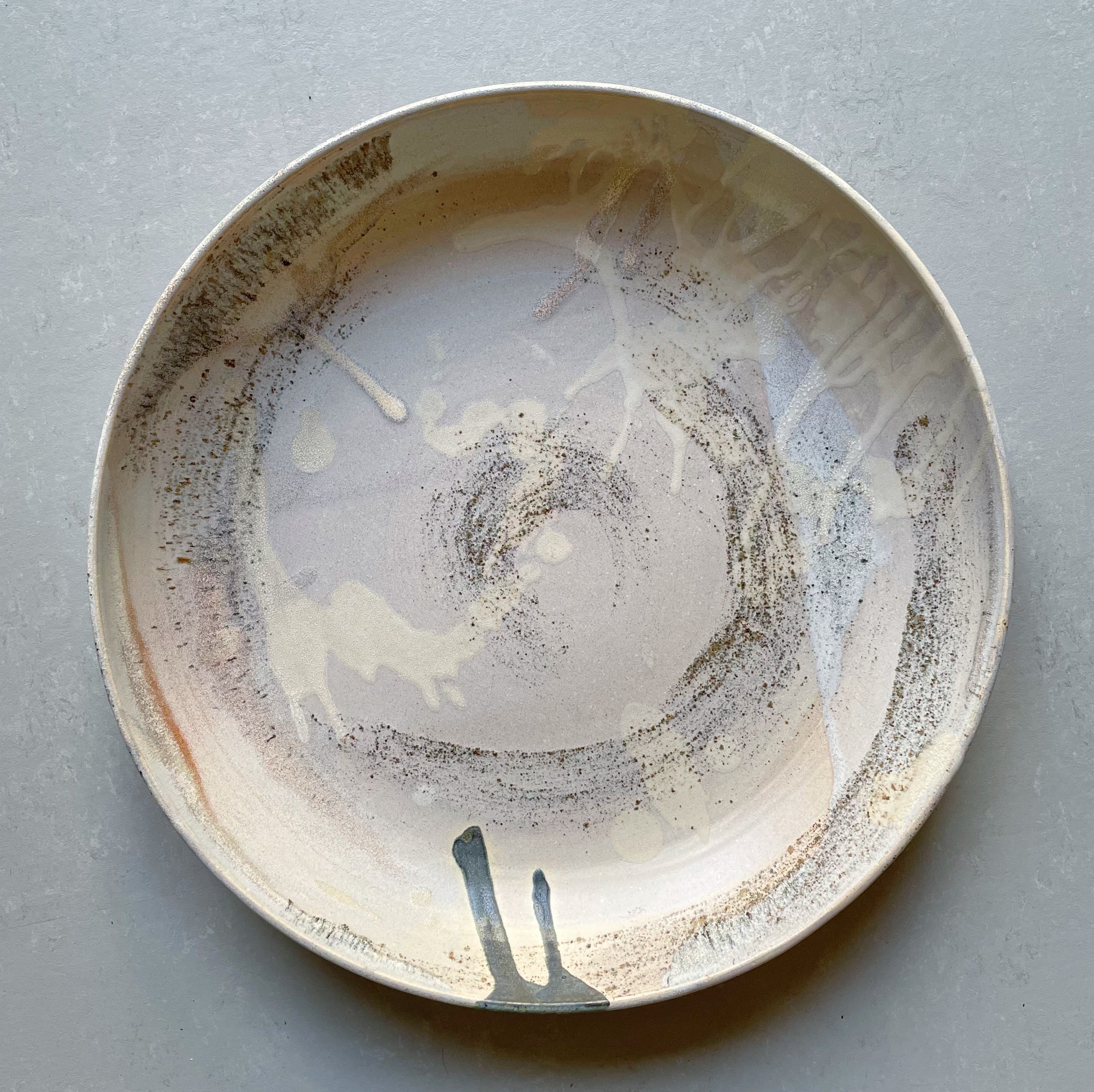 Håndlavede keramik skåle og fade fra danske keramikere