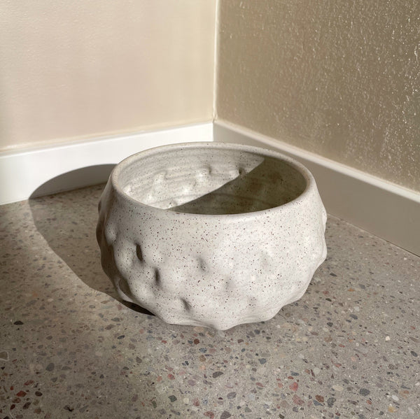 Mona Bubble skål (Ø21 cm) - Stor - Eggshell White