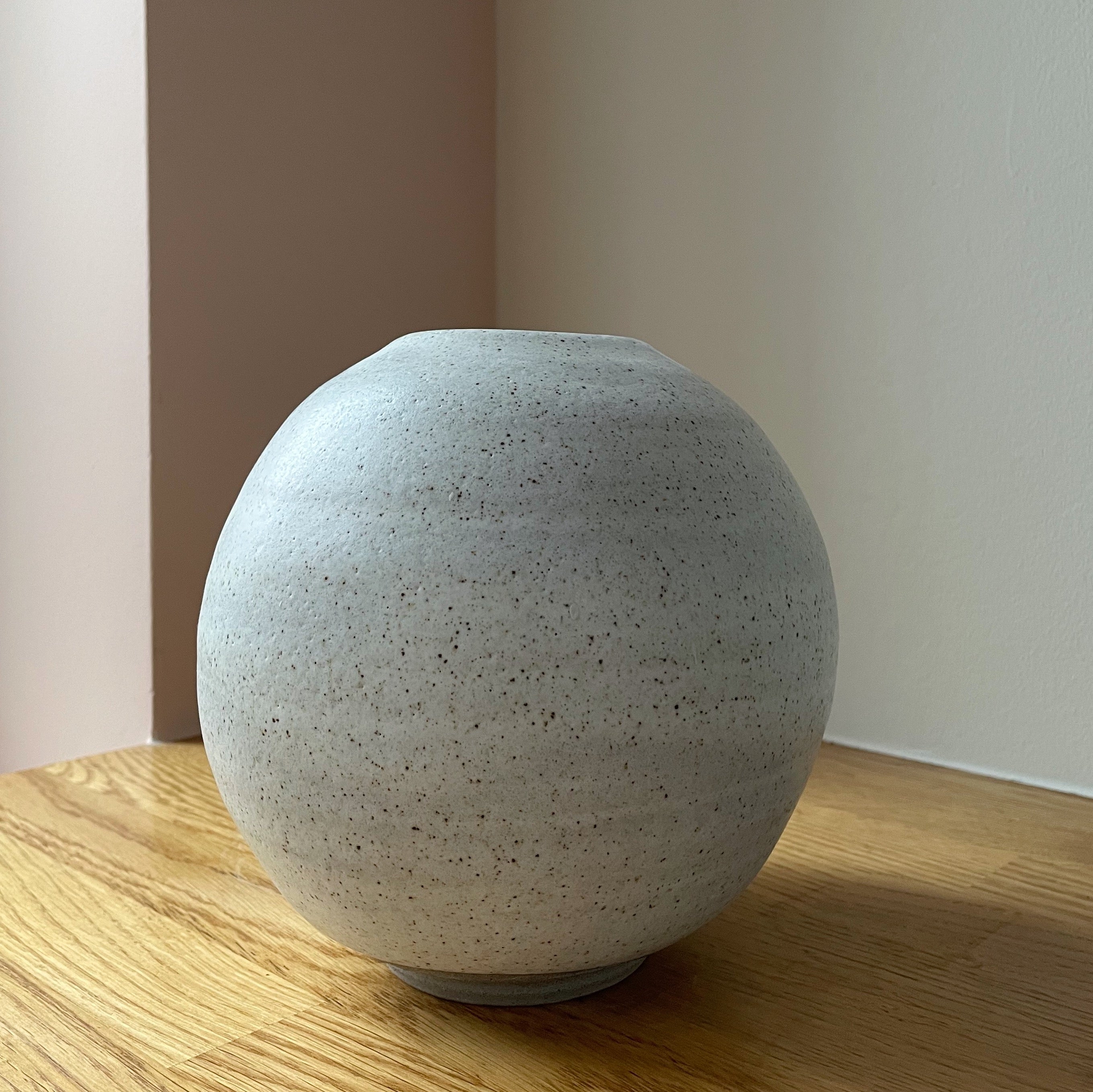 Unika keramik vase (H:17 cm) - Medium - Ash Grey