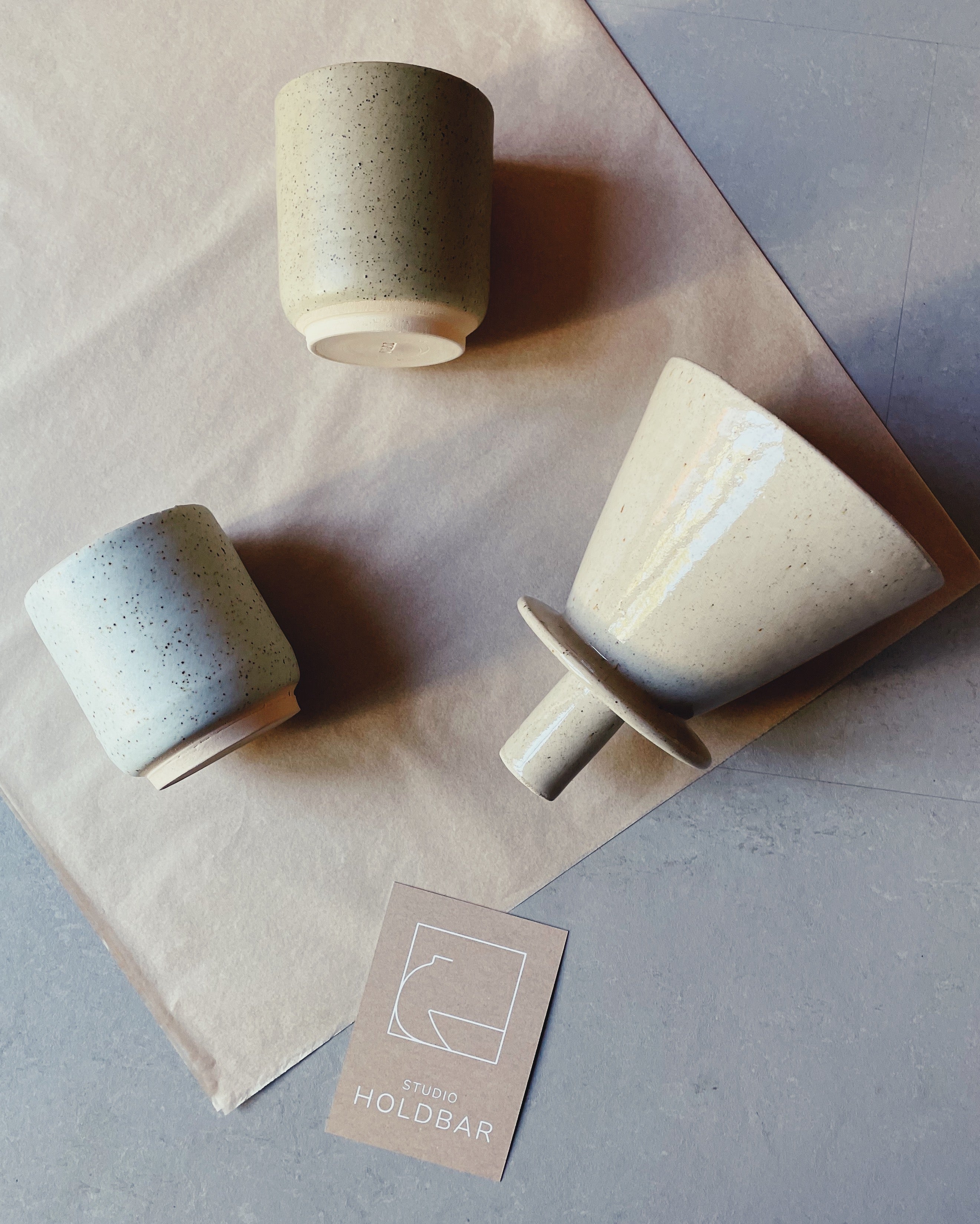 TYBO - Aio latte keramik kop - Håndlavet kaffekrus - Mintblå. Køb hos Studio Holdbar (webshop & butik). Hurtig levering