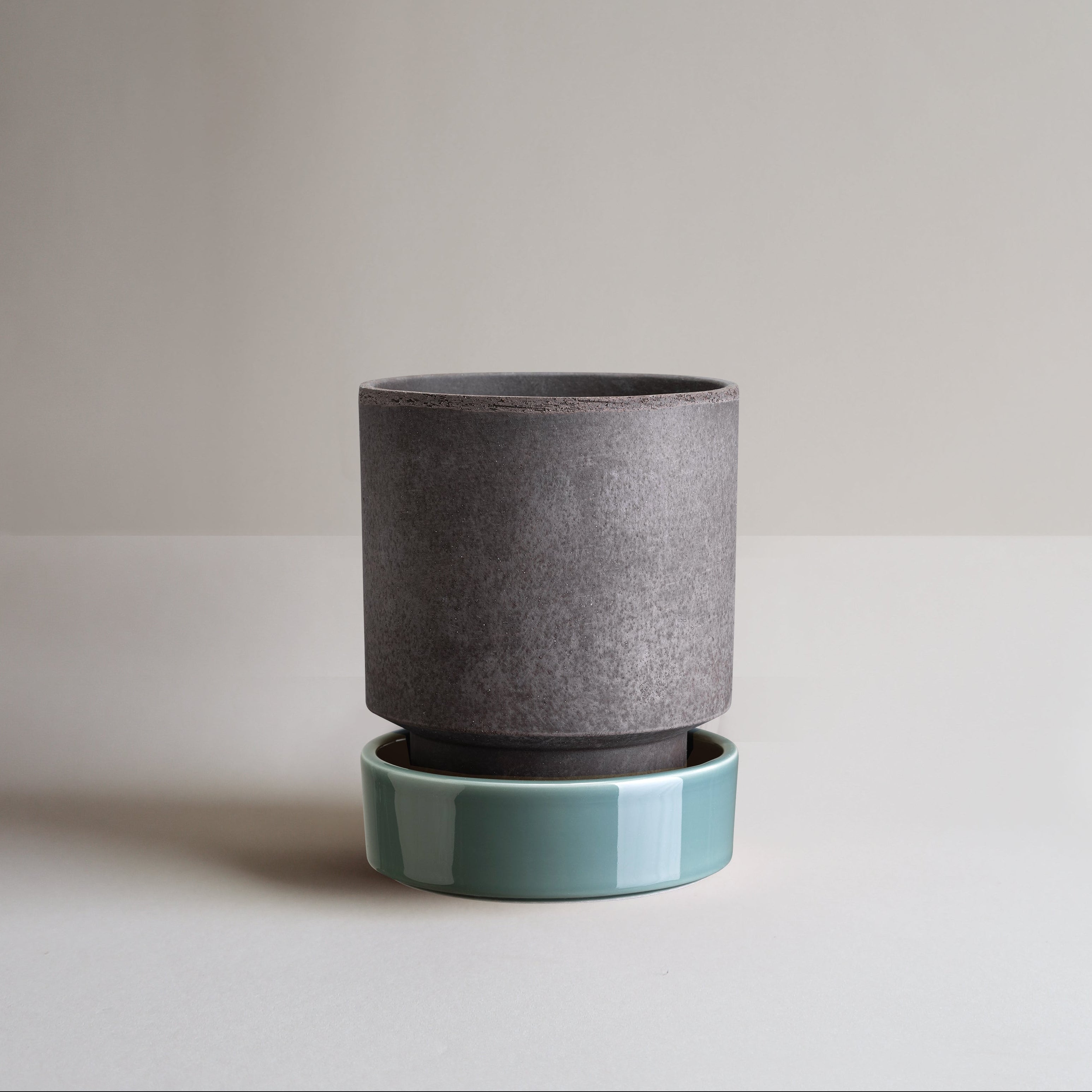 Hoff krukke inkl. underskål - Ø18cm. - Rosa eller grå krukke