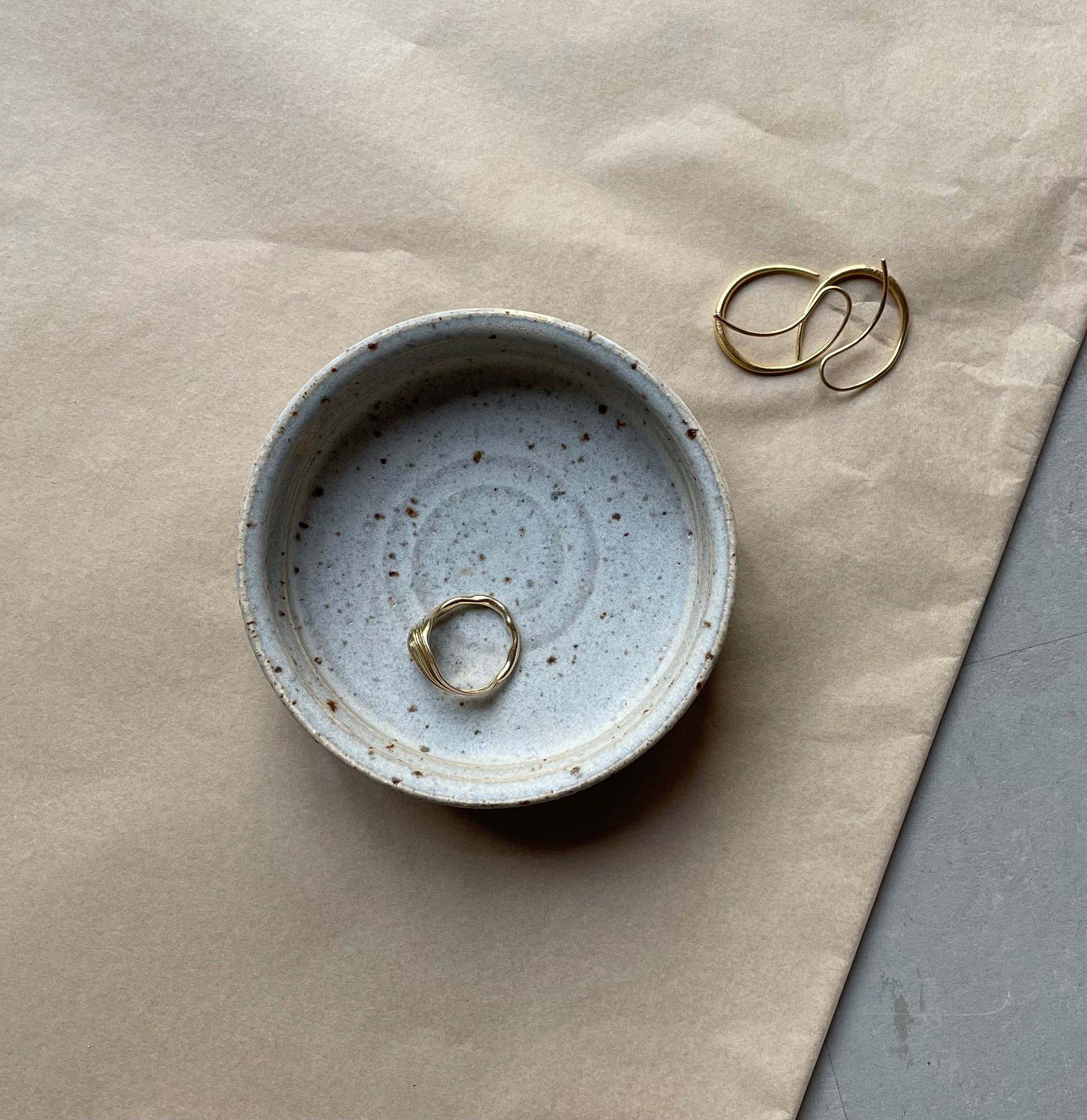 KK skål, lille - Bølger - Grå lava