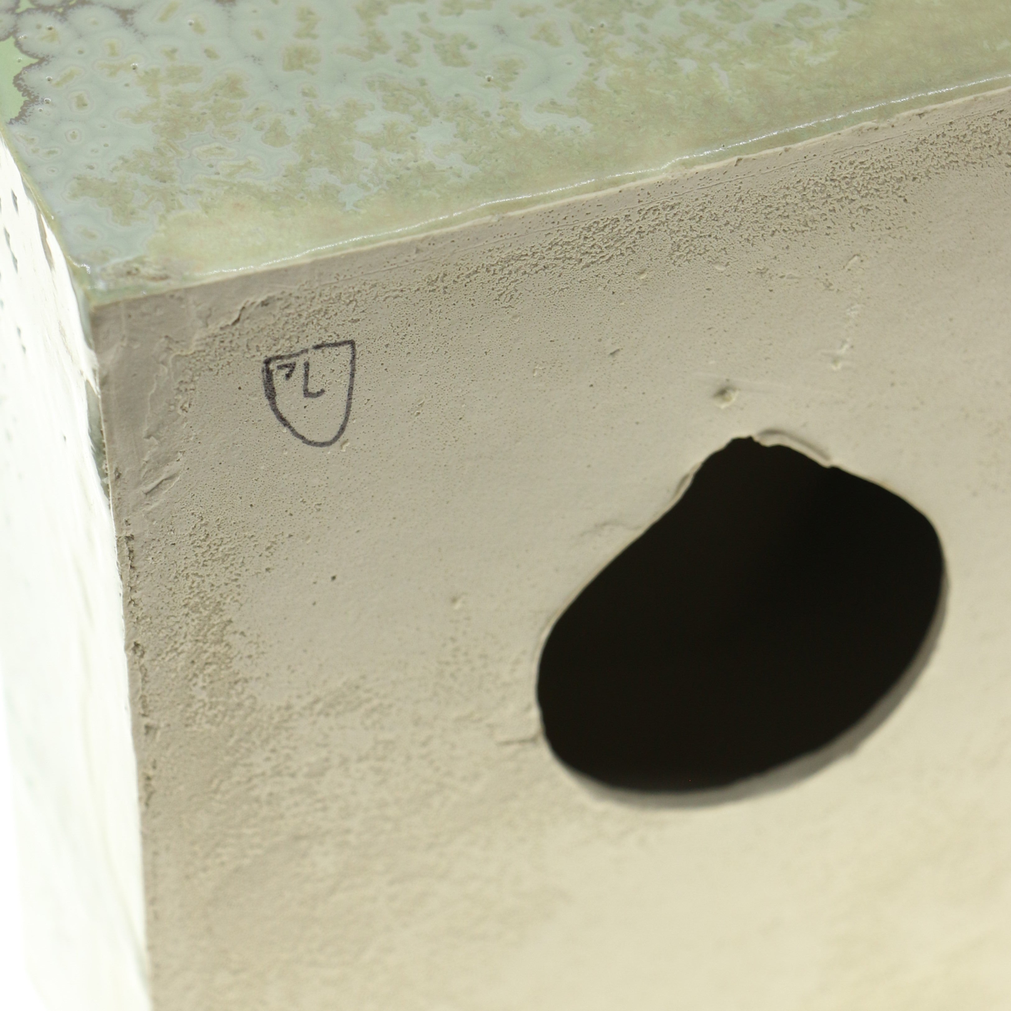 Bogstøtte øje/Bookend Eye - Venstre - Crystal Green - Håndlavet i Danmark af Laoru. Køb hos Studio Holdbar. Hurtig levering