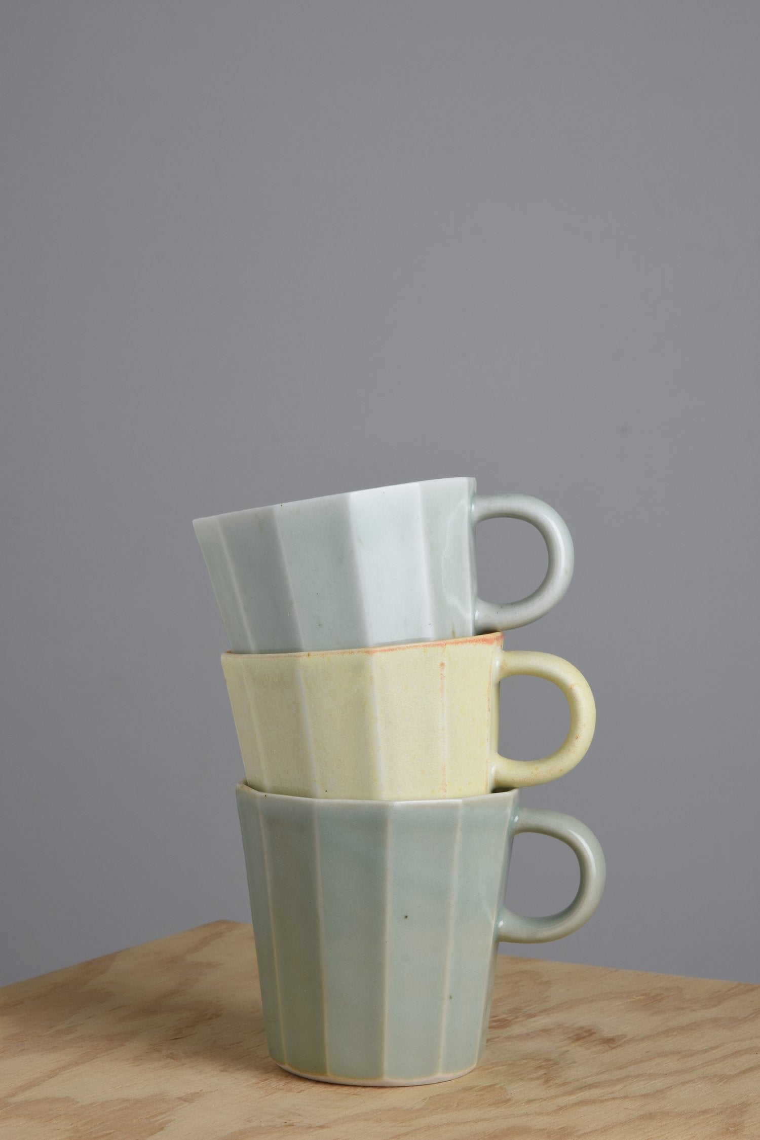 Kop med facetter - Gul