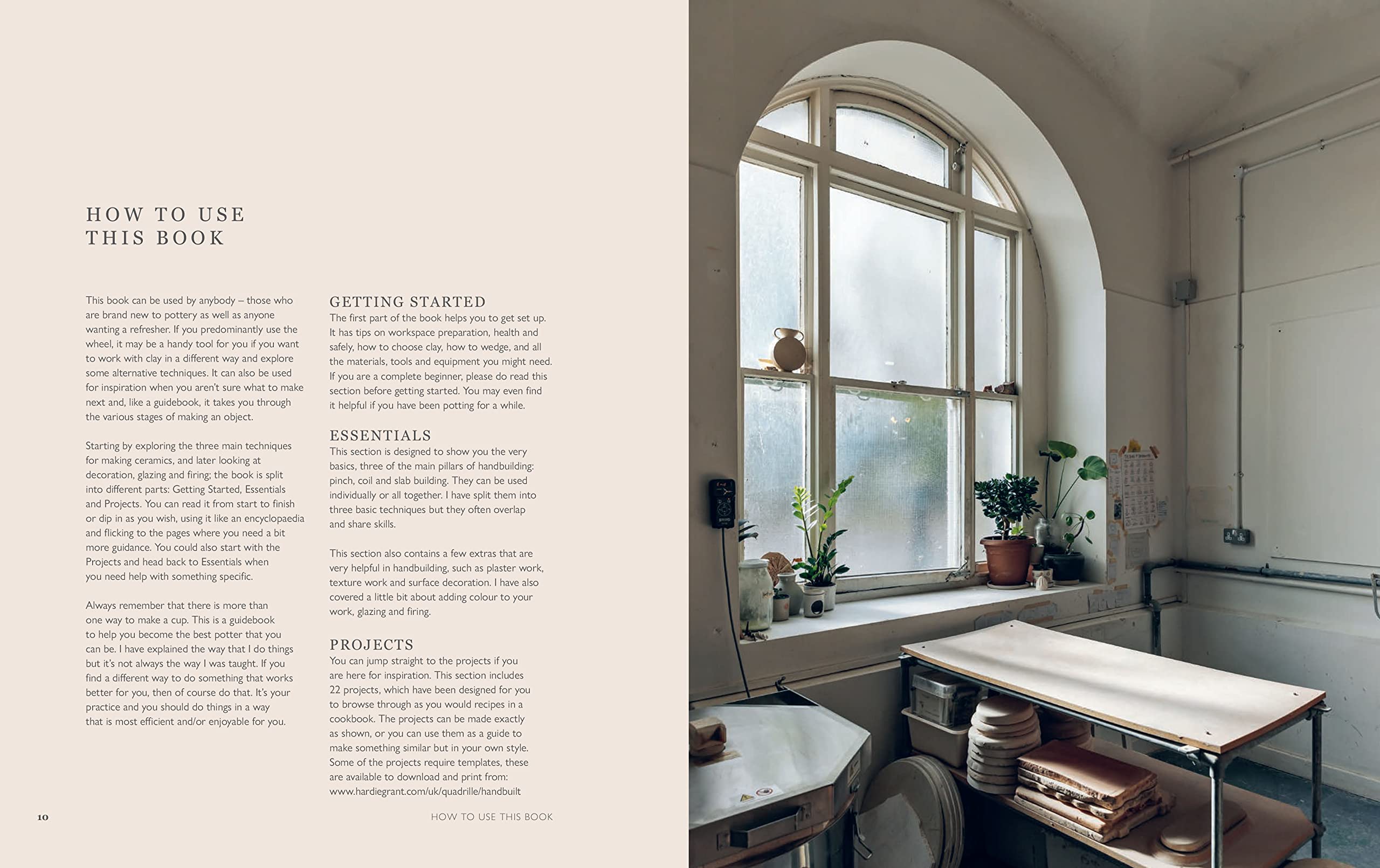 Handbuilt - A modern potter's guide to handbuilding with clay