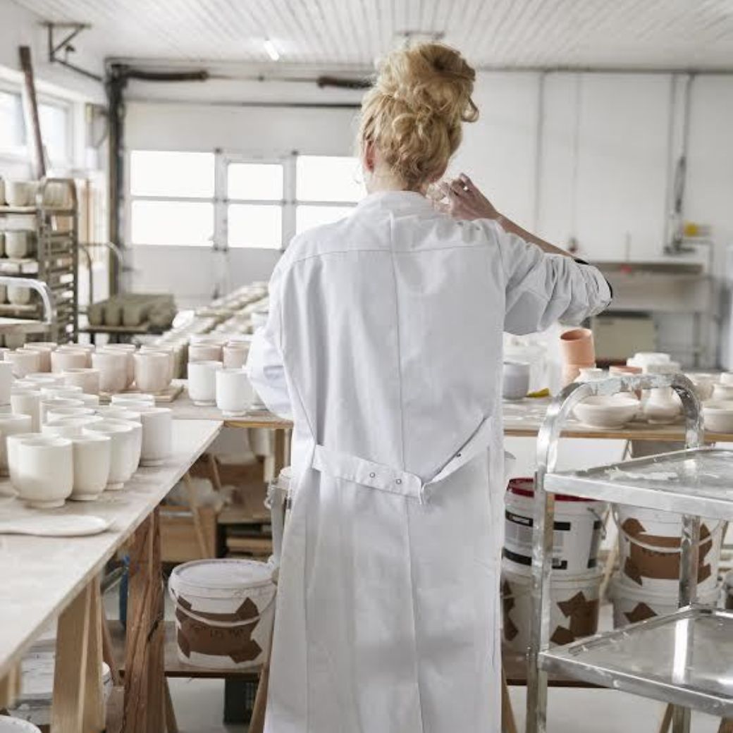 Klit fad - Smykkefad - Studio Aarhus - Håndlavet keramik, . Køb hos Studio Holdbar (webshop & butik). Hurtig levering