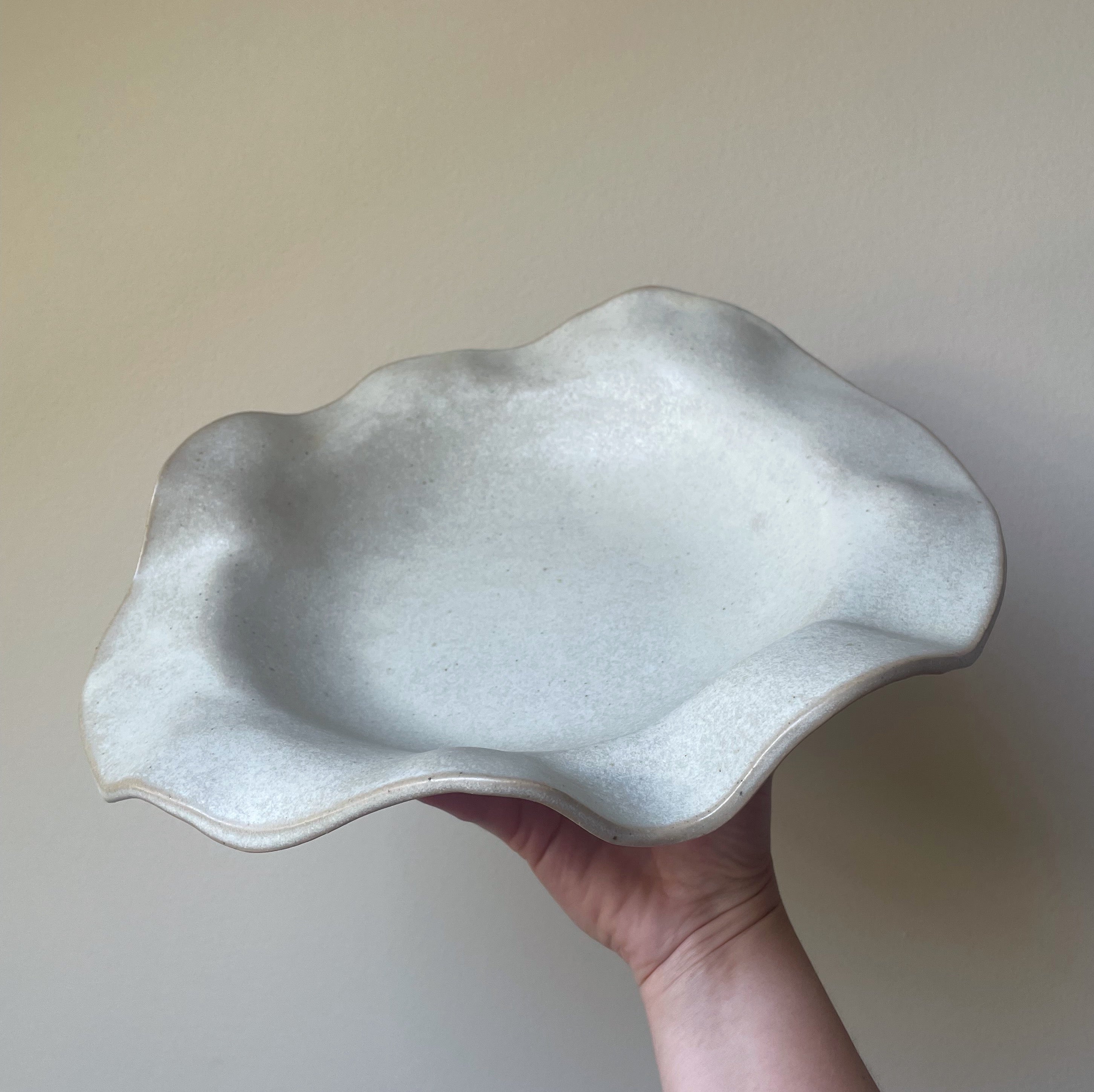 NYHED: Flower skål - Unika - Beige Sandsten