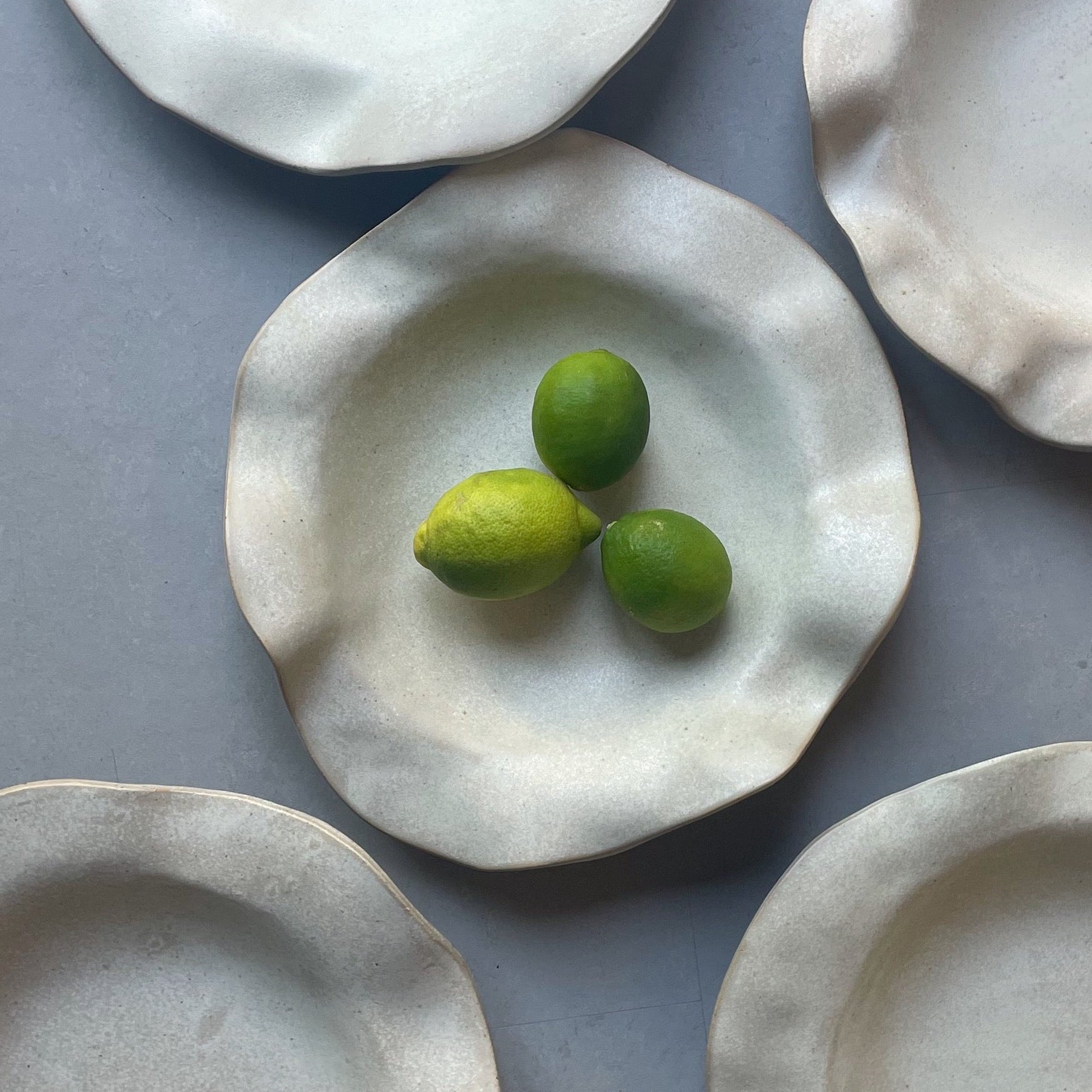 NYHED: Flower skål - Unika - Beige Sandsten