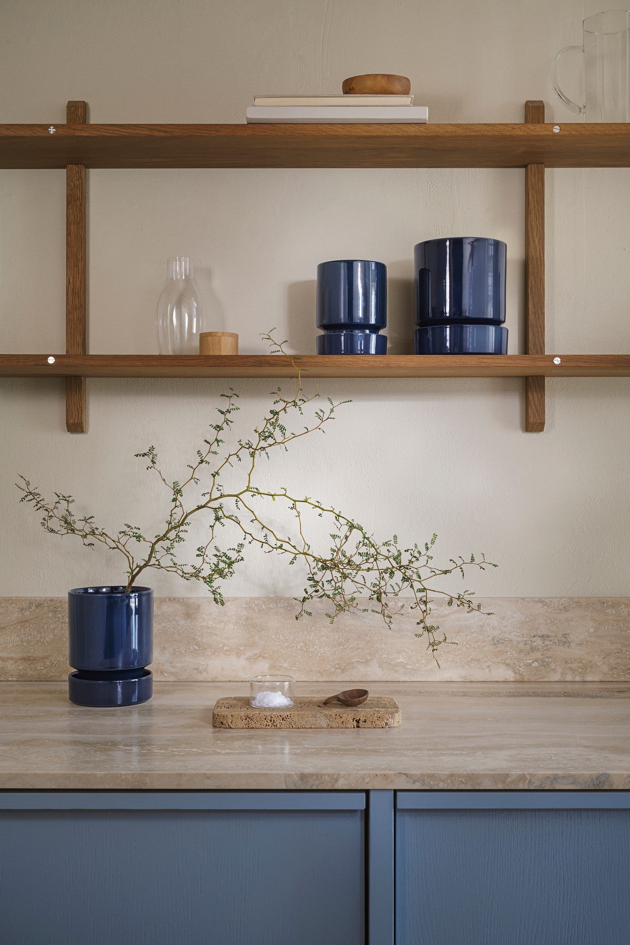 Nyhed: Glaseret Hoff krukke inkl. underskål - Ø14 cm - Sapphire Blue