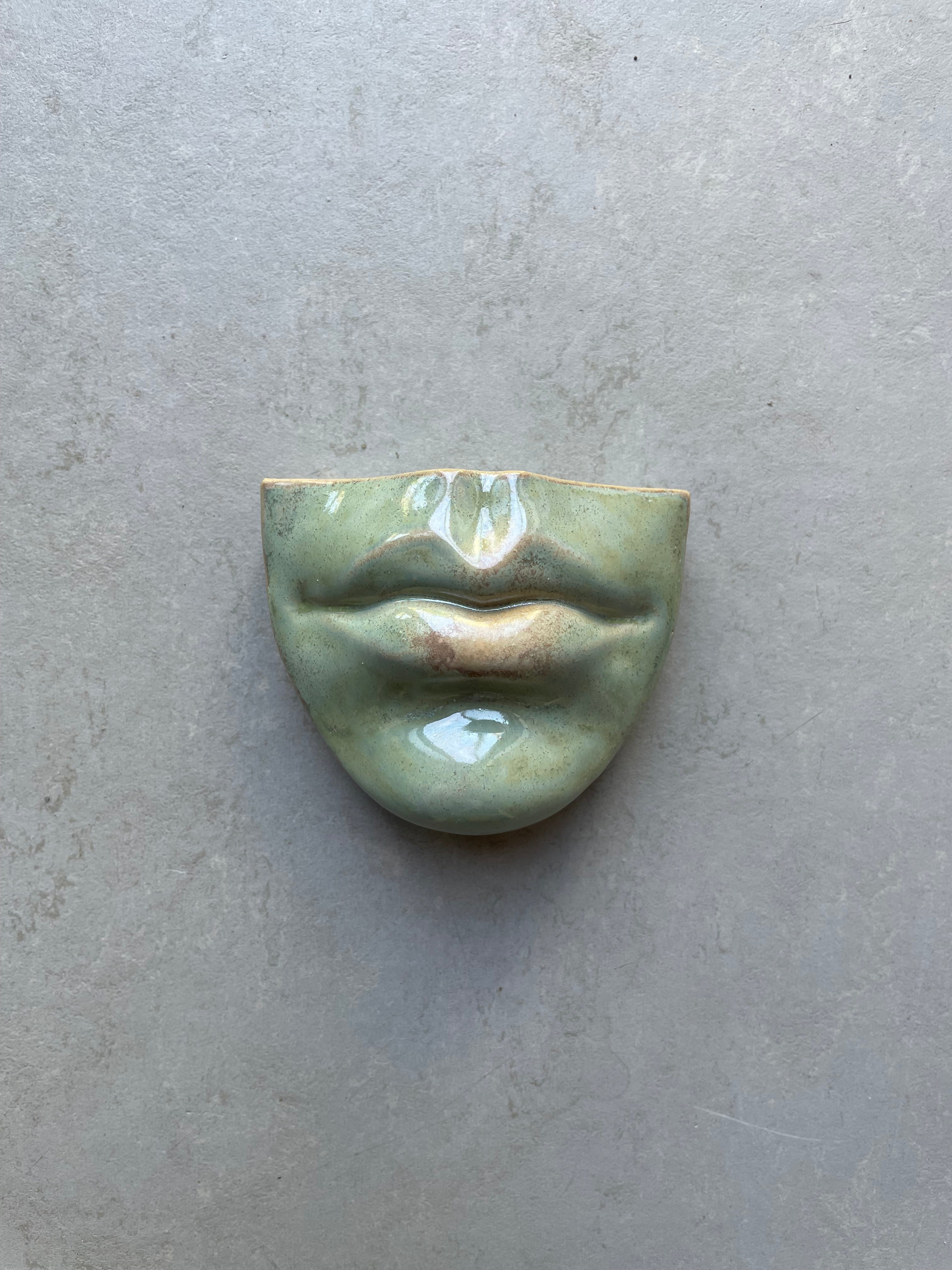 Vægrelief til ophæng - Rounded Mouth - Vægkunst - Copper Green