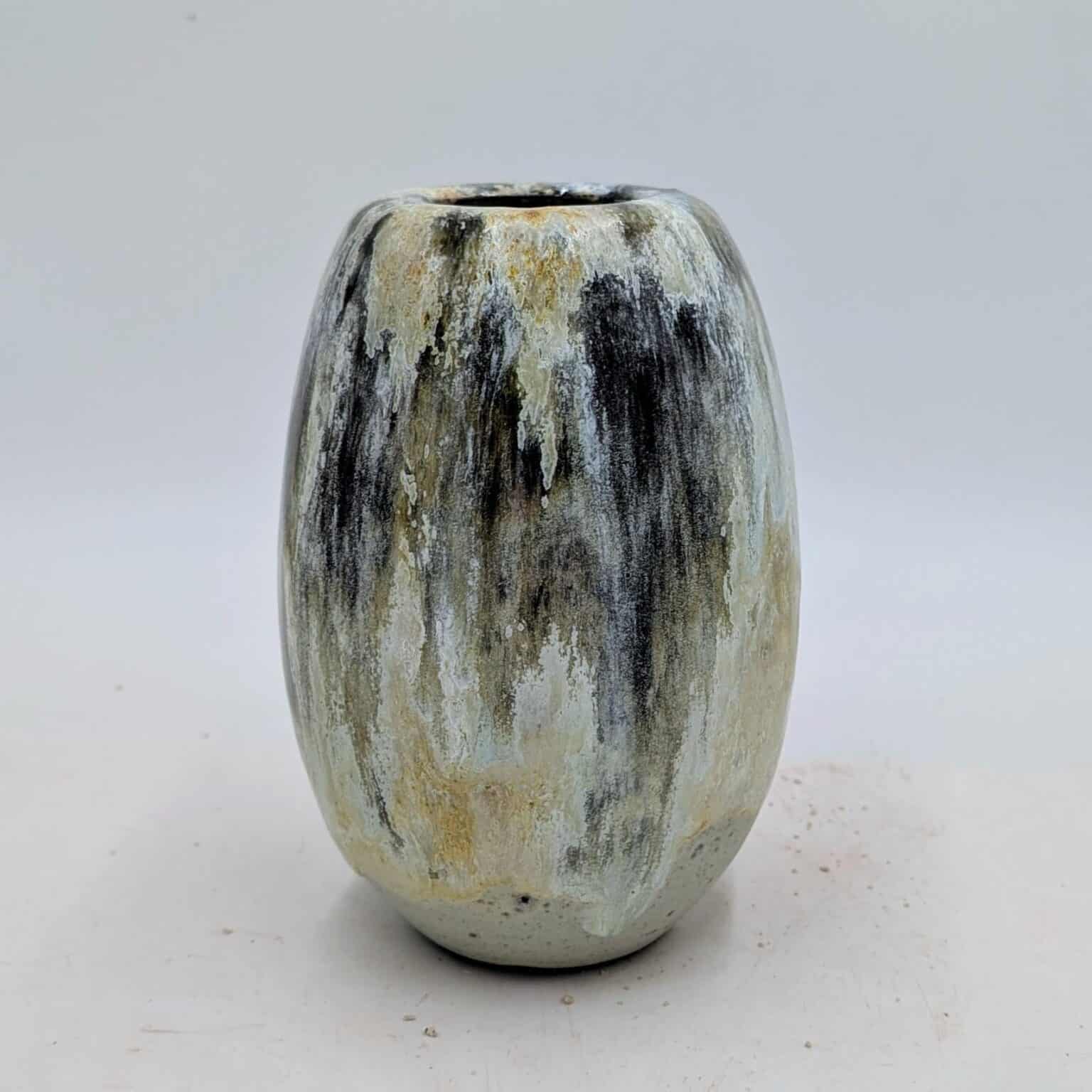 Unika vase no. 911