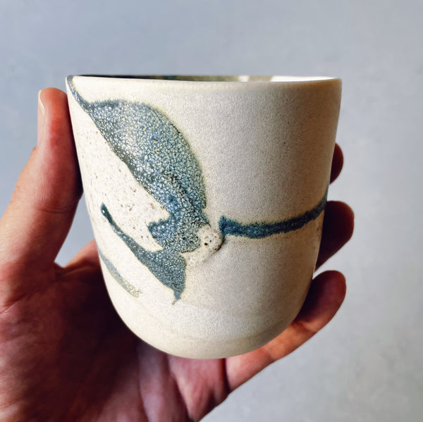 Landskabt keramik, Etna Kop grøn glasur. Håndlavet dansk keramik