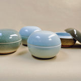 Unika keramik lågkrukke/bonbonniere. Håndlavet af ALF Ceramics mos grøn halvblank. Flere varianter
