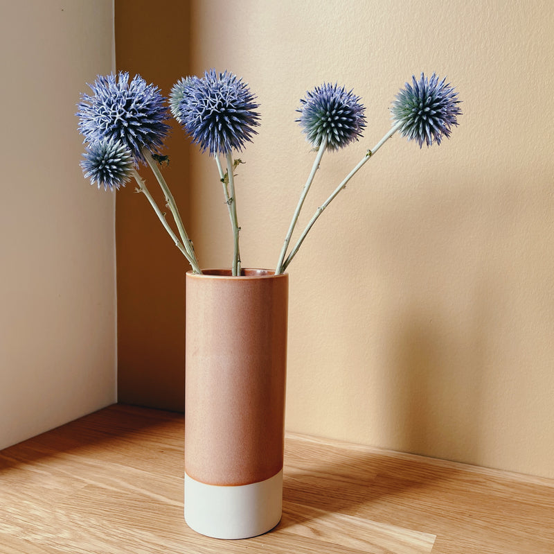 Lille vase i stentøjsler - H18 cm - Rav