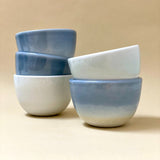 Unik keramik kop uden hank. Håndlavet af keramiker Anette Leegaard Fuhlendorff / ALF Ceramics.