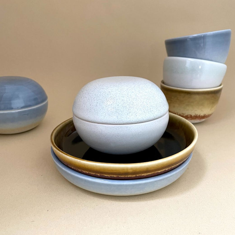 Unik keramik kop uden hank. Håndlavet af keramiker Anette Leegaard Fuhlendorff / ALF Ceramics.